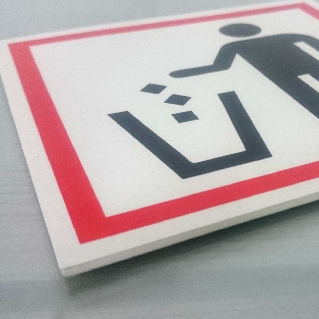 UseDustbin-2
